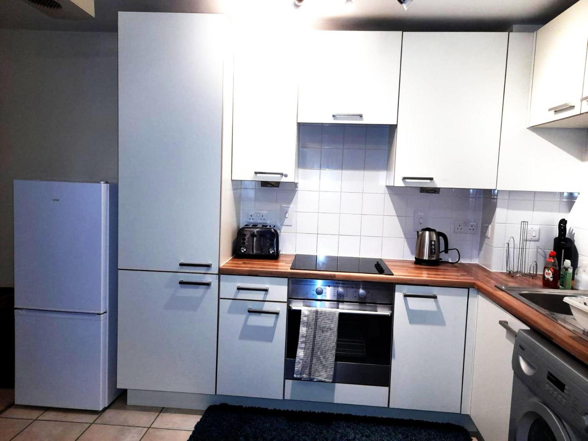 Oxford Apartment-- Free Parking 2 Bedrooms-2Bathrooms-Located In Jericho Oxford Close To Bus And Rail Station ภายนอก รูปภาพ
