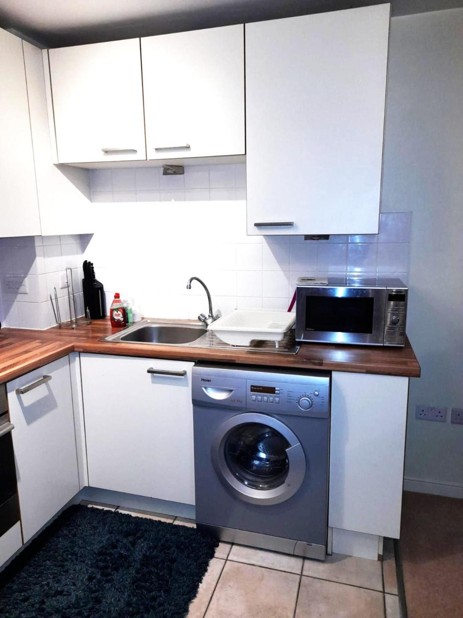 Oxford Apartment-- Free Parking 2 Bedrooms-2Bathrooms-Located In Jericho Oxford Close To Bus And Rail Station ภายนอก รูปภาพ