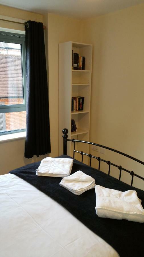 Oxford Apartment-- Free Parking 2 Bedrooms-2Bathrooms-Located In Jericho Oxford Close To Bus And Rail Station ภายนอก รูปภาพ