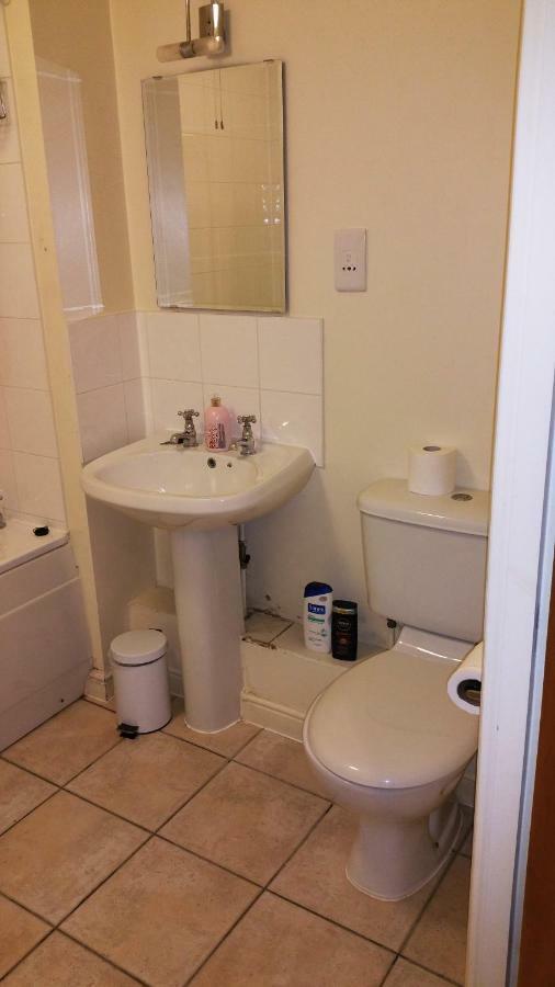 Oxford Apartment-- Free Parking 2 Bedrooms-2Bathrooms-Located In Jericho Oxford Close To Bus And Rail Station ภายนอก รูปภาพ